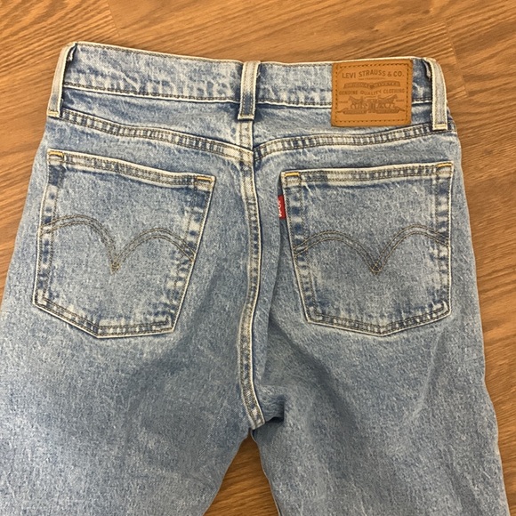 Levi’s WEDGIE FIT ANKLE WOMEN'S JEANS - Picture 6 of 8